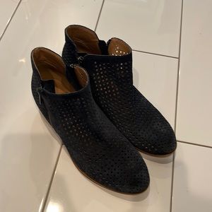 Lucky Brand ankle bootie. Size 9.